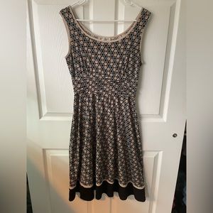 Studio I A-Line dotted sleeveless dress